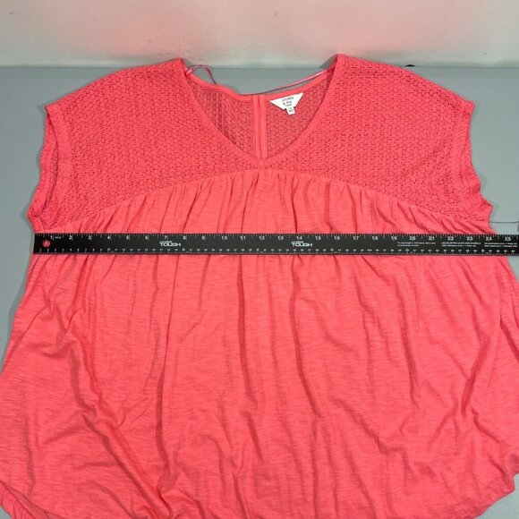 NWT Crown and Ivy Top - Picture 3 of 10